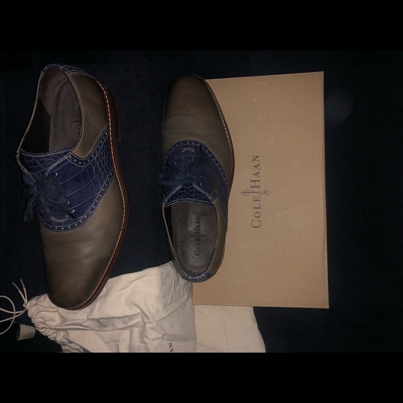 Cole Haan leather two tone Oxfords
